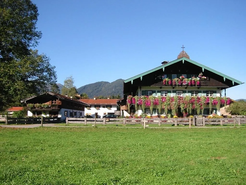 Familien-Bauernhof-Berghammer location